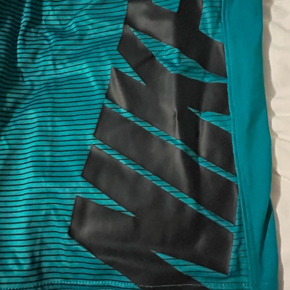 Nike mens basketball shorts. Mens xl - Picture 3 of 3